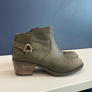 Teva | Olive Green Foxy Ankle Chelsea Wedge Heel